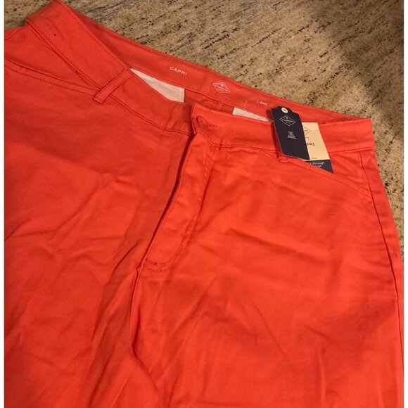 ~NWT~ST JOHNS BAY Size 16 Mid-Rise  Secretly Slender CAPRI PANTS - Coral 38x19 - Picture 7 of 15